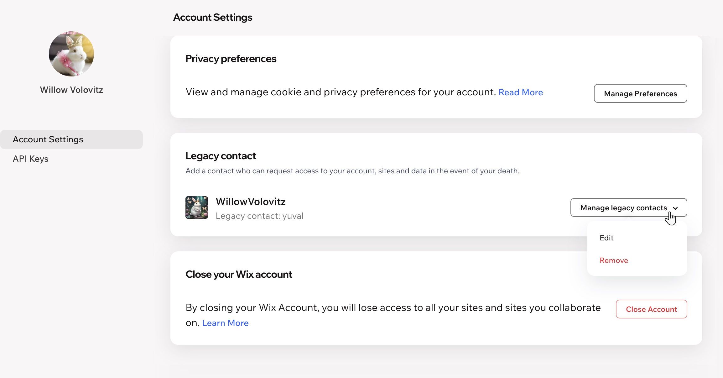 Wix サイトでレガシー連絡先を編集する様子を示したスクリーンショット。