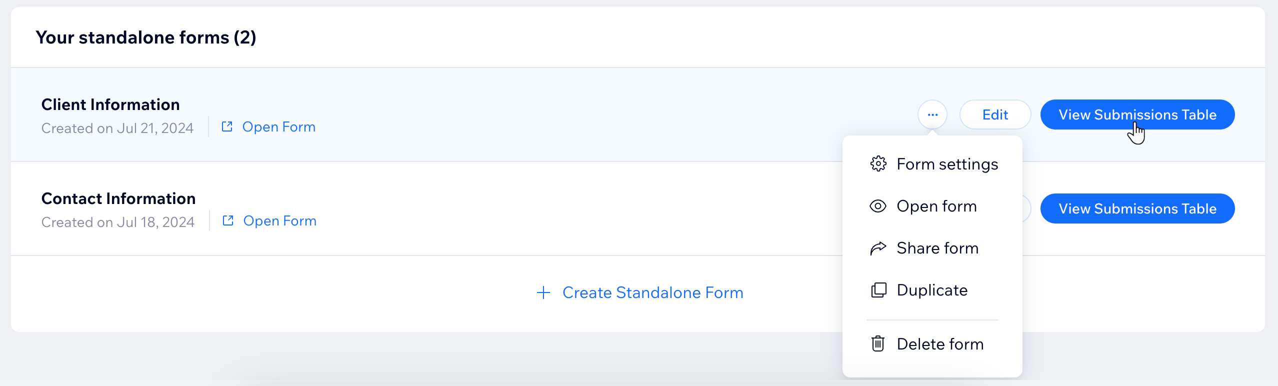 Uma captura de tela das opções de formulário externos no painel de controle do site.