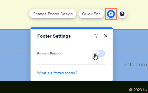 The footer settings panel. The 'freeze footer' toggle has been disabled.