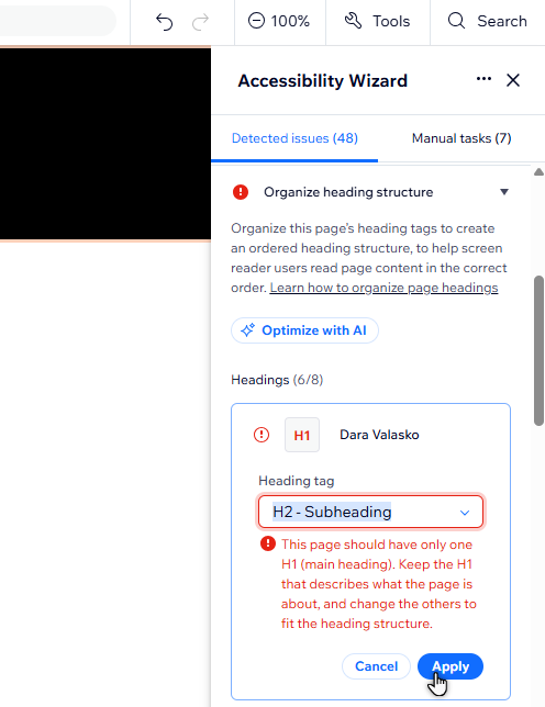 Se ha seleccionado una nueva etiqueta de encabezado para un elemento de texto. El cursor hace clic en Aplicar.