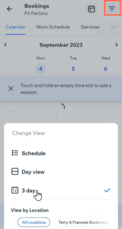 A screenshot showing how to select the 3-day view in the Booking Calendar on the Wix Owner app.