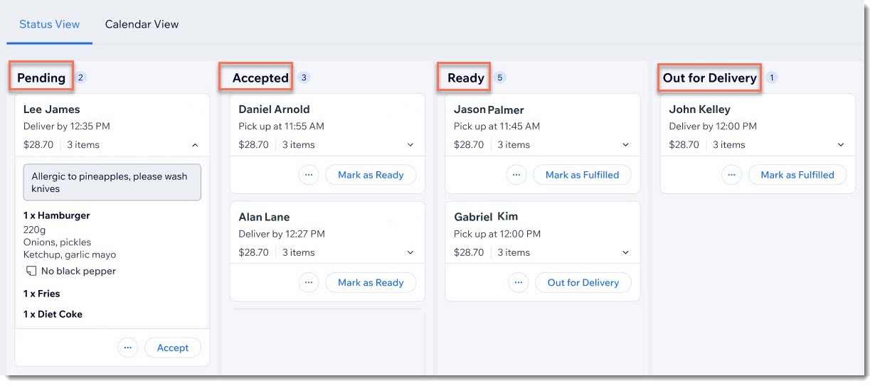 Screenshot del pannello di tracciamento degli ordini online di Wix Restaurants con quattro stati: In sospeso, Accettato, Pronto, In consegna