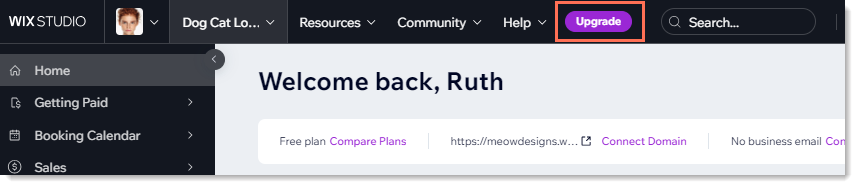 Screenshot of the Wix dashboard with the upgrade button outlined