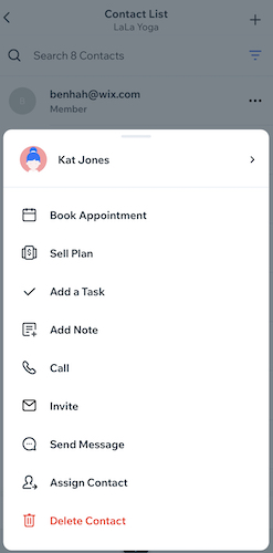 Contact list in the Wix Owner app