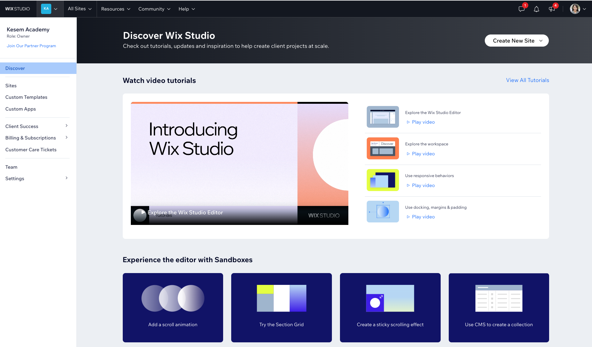 צילום מסך של סביבת עבודה ב-Wix Studio ושל טאב Discover.