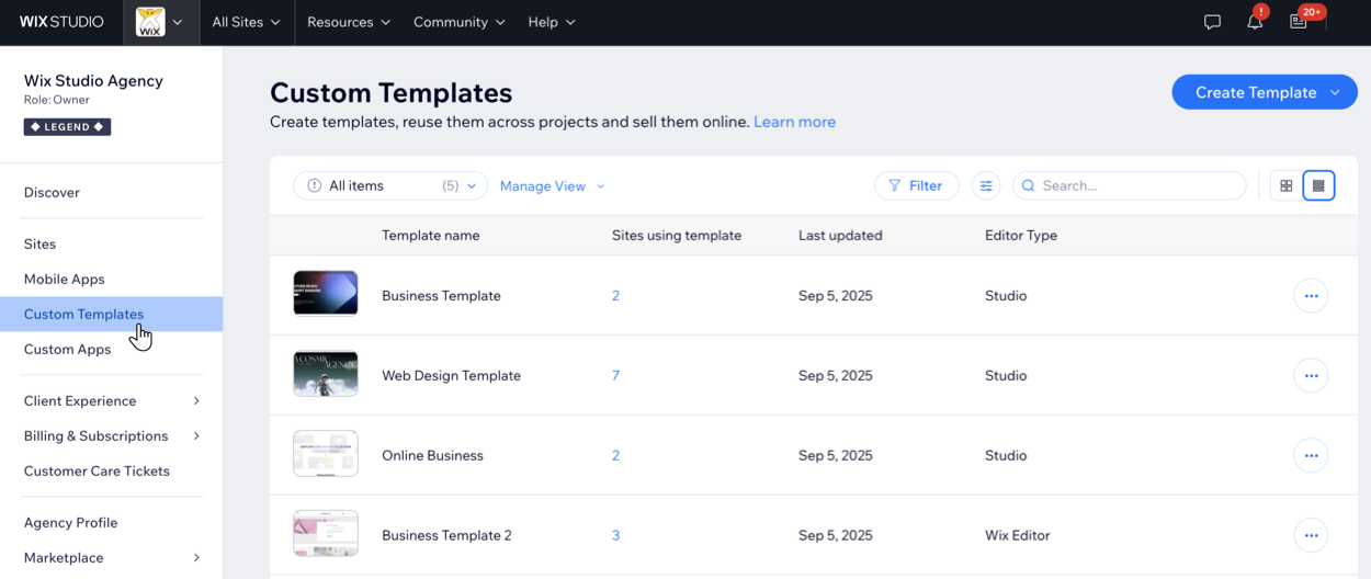 Een screenshot met het Je eigen templates-tabblad in de zijbalk van Wix Studio.
