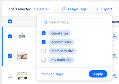 Een screenshot van het Tags toewijzen-menu geopend met twee tags geselecteerd.