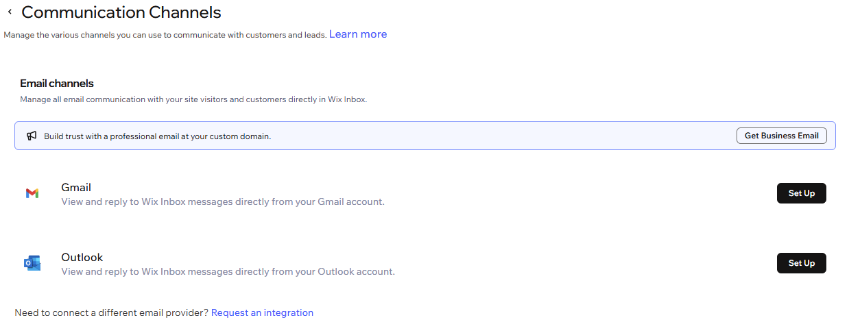 Uma captura de tela dos canais de email na página de configurações de comunicação.